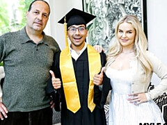 Grosser arsch, Grosser schwanz, Grosse titten, Blondine, Blasen, Hundestellung, Natürlichen titten