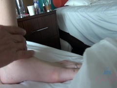 Semen en la boca, Penetracion con dedos, Novia, Perforación, Pov, Flaco, Durmiendo, Juguetes