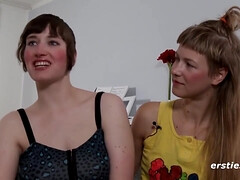 Leie, Braunhaarige, Kitzler, Dildo, Deutsch, Lesbisch, Titten, Spielzeuge