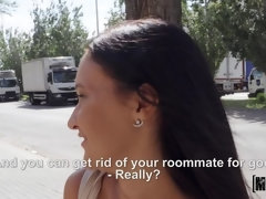 Черные, Брюнетки, Член, На природе, От первого лица, На публике, Короткая стрижка, Тату