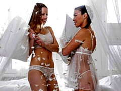 デカ尻, 人形, 指いじり, キス, 自然山雀, オマンコ, 剃毛, ストリッピング