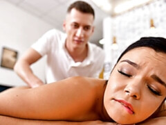 Tetas grandes, Mamada, Morena, Estilo perrito, Pajear, Masaje, Madres para coger, Afeitado