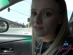 Большая жопа, Кончили внутрь, Дрочка ногами, Ласковые ручки, Поцелуи, Масло, Оргазм, Бритые