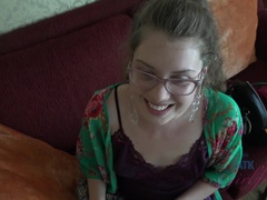 Enthousiasteling, Pijpbeurt, Bruinharig, Flashing, Vriendin, Slipje, Gezichtspunt, Roken