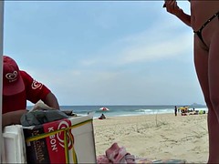 Bikini, Voyeur, Esposa