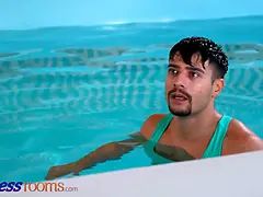 Большие сиськи, Собачьи, Спортзал, Ласковые ручки, Хд, Натуральные сиськи, Бассейн, Душ