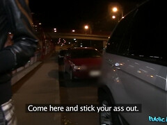 Amateur, Nana, Sucer une bite, Brunette brune, De plein air, Pov, Public