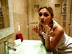 18 jaar, Grote kont, Grote lul, Blond, Pijpbeurt, Hondjeshouding, Natuurlijke tieten, Tiener