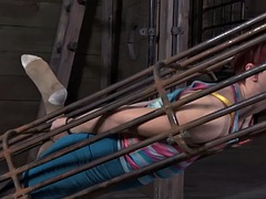 美人, フェラチオ, 指いじり, 足フェチ, ハードコア, オナニー, 赤毛, バイブレーター