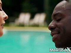 Анальный секс, Большие сиськи, Член, Секс без цензуры, Межрасовый секс, Латиноамериканки, Лизание, Реалити