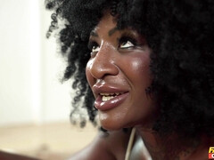 黒人, フェラチオ, 茶髪の, 黒人, 淫乱熟女, 母, ショートヘア