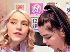 Gros seins, Lesbienne, Mamelons, Adolescente, Nénés, Webcam