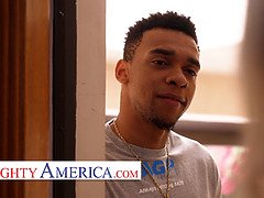 Gros seins, Sucer une bite, Mixte, Hd, Interracial, Léchez, Chatte, Serré