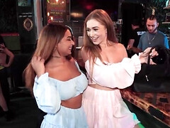 Anal, Verga grande, Mamada, Penetracion con dedos, Lesbiana, Lamidas, Al aire libre, Público