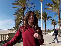 Naughty beach babe with a smile gets tugged and sucked in public after being picked up