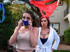 Tetas grandes, Penetracion con dedos, Besar, Lesbiana, Lamidas, Masturbación, Estriptis, Tetas