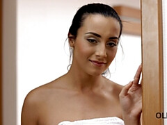 18 летние, Любители, Брюнетки, Чешки, Папочка, Хд, Зрелые, Крошечные