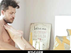 Grote mammen, Rondborstig, Oudere vrouw, Sperma shot, Ondergoed, Gezichtspunt, Tieten likken, Vrouw