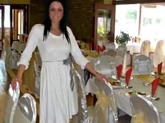 Brunette brune, Hard, Mère que j'aimerais baiser, Serbe