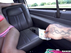 18 ans, Amateur, Gros seins, Blonde, Bus, Seins naturels, Softcore, Adolescente