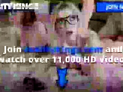 Rubia, Garganta profunda, Polla, Enorme, Pequeña, Coño, Realidad, Adolescente