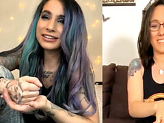 Grosse titten, Braunhaarige, Spiele, Hd, Milf, Sich ausziehen, Entkleiden, Netzkamera