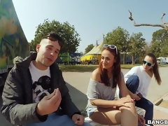 Любители, Минет, Брюнетки, Семяизвержение, Сперма на лице, Латиноамериканки, Натуральные сиськи, На публике
