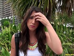 Watch this hot babe get her big ass licked & mouth filled with hot jizz in Street BlowJobs with Man Handler