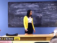 Cul, Gros cul, Grosse bite, Brunette brune, Femme couguar, Mère que j'aimerais baiser, Chatte