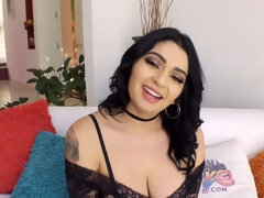Vorstellungsgespräch, Tussi, Grosser arsch, Hardcore, Latina, Tätowierung, Tittenfick, Titten