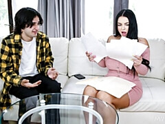 Grosser arsch, Grosser schwanz, Grosse titten, Blasen, Braunhaarige, Hundestellung, Milf