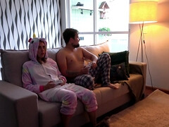 Amateur, Nana, Blonde, Brunette brune, Hard, Pov