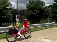 Deep-Throating a stranger on campus