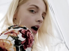 Rubia, Mamada, Bragas, Pequeña, Pov, Tabú, Tatuaje, Adolescente