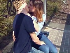 Hardcore, Buiten, Openbaar