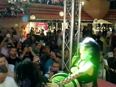 デカ尻, デカパイ, フェラチオ, 茶髪の, Hd, 乳首, 公共, おもちゃ