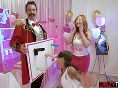 Grosser arsch, Braunhaarige, Schwanz, Hardcore, Rau, Ablutschen, Taboo, Flotter dreier