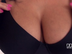 Grosse titten, Schwarz, Stiefel, Fetisch, Französisch, Milf, Natürlichen titten, Muschi