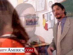 Grosser schwanz, Blasen, Schwanz, Hd, Lecken, Natürlichen titten, Zierlich, Titten