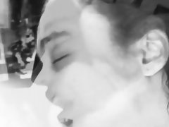 Asiatique, Européenne, Nénés