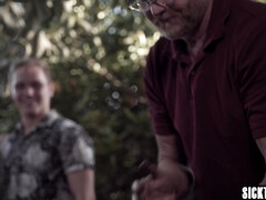 Grosser arsch, Grosse titten, Familie, Hardcore, Milf, Ablutschen, Taboo, Jungendliche (18+)