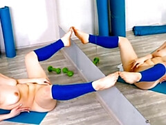 Club, Hembra, Fetiche, Gimnasio, Masturbación, Pequeña, Pelirrojo, Afeitado