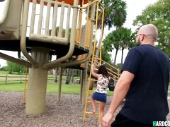 18 jaar, Pijpbeurt, Bruinharig, Hardcore, Reusachtig, Buiten, Penis, Zuigen