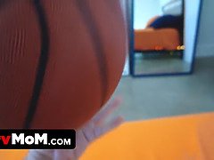 Gros cul, Gros seins, Sucer une bite, Éjaculation interne, Tir de sperme, Mère que j'aimerais baiser, Pov, Belle mère