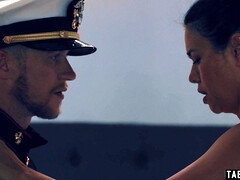 Gros seins, Brunette brune, Plantureuse, Queue, Mature, Mère que j'aimerais baiser, Belle mère, Uniforme