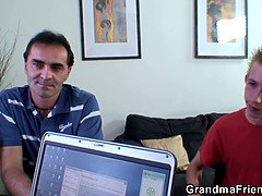 Sucer une bite, Mamie, Branlette thaïlandaise, Mature, Maman, Chatte, Criant, Plan cul à trois