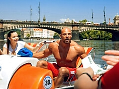 Mollig, Man die toekijkt, Hondjeshouding, Moeder die ik wil neuken, Moeder, Geld, Openbaar, Realiteit