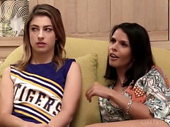 Grosser arsch, Grosse titten, Klassisch, Lesbisch, Milf, Natürlich, Tätowierung, Titten