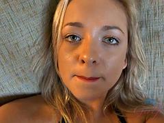 Blonde, Sucer une bite, Petite amie, Branlette thaïlandaise, Hard
