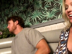 Grosser arsch, Grosser schwanz, Blondine, Spermaladung, Hardcore, Milf, Öffentlich, Titten
